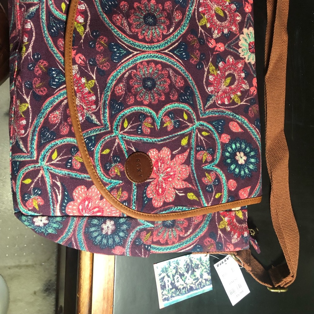 ROXY bag. Multicolor canvas fabric with fabric strap.Adjustable strap - Picture 10 of 11